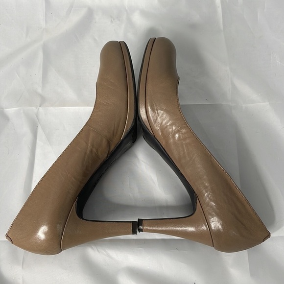 NATURALIZER Lennox Taupe Tan Leather Pump Heels N5 Cushion Insole Neutral Size 9 - Picture 4 of 11